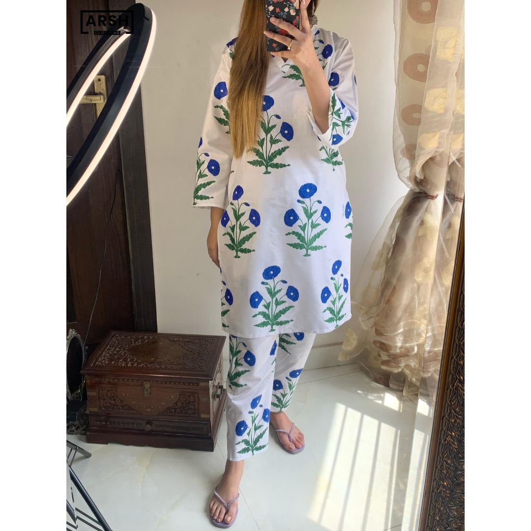 2 PCS WINTERS SPECIAL FLOWER DESIGN